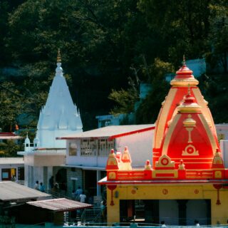 Delhi to Kainchi Dham – 1 Nights / 2 Days Spiritual Escape